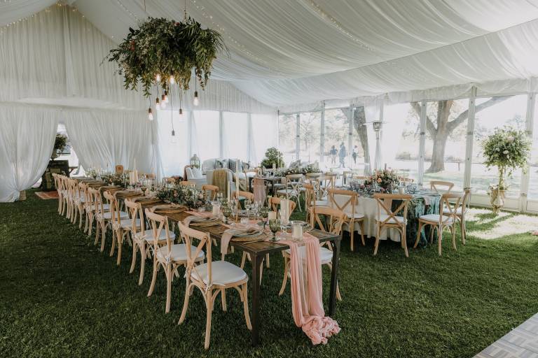 Book-wedding-tent-south-of-france-adams-adams