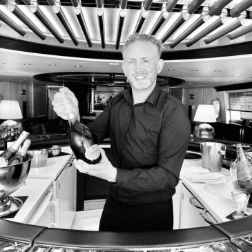 Champagne-luxury-catering-yacht-cannes Champagne-luxury-catering-yacht-cannes